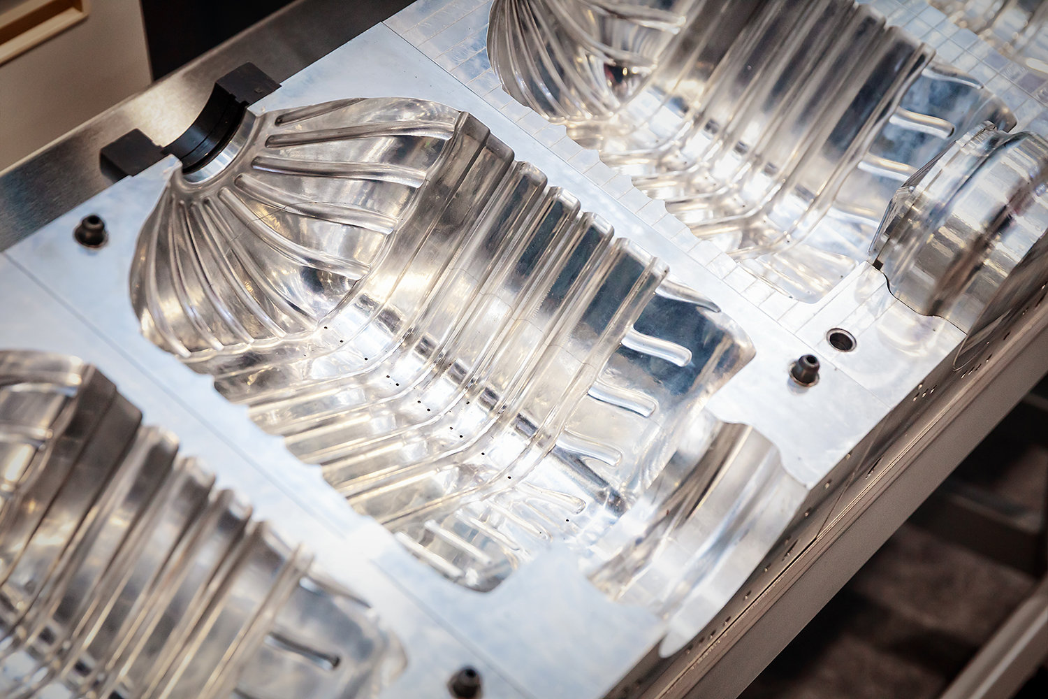 a plastic water bottle mold